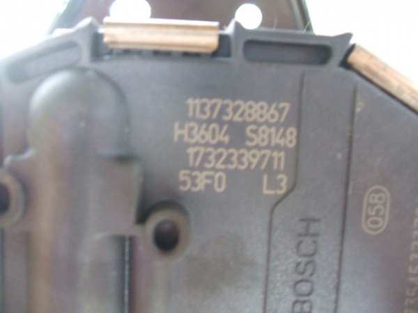 Citroen  - E-Mehari - (2016-2019) - Osprzęt / Silniczek wycieraczek przednich