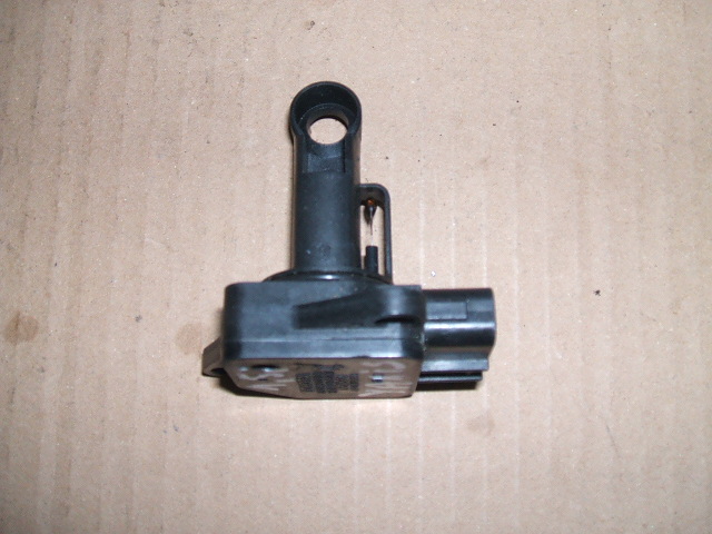 Toyota - Yaris - 3 drzwi - (2006 - 2009) - Filtry / Przepływomierz powietrza