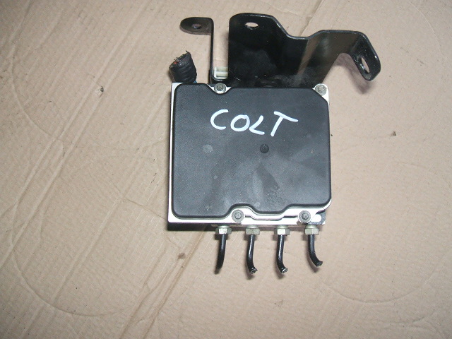 Mitsubishi - Colt - (2008 - 2013) - Hamulce / Pompa ABS