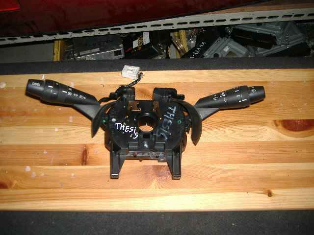 Lancia - Thesis - (2001 - 2008) - Wnętrze / Włącznik kierunkowskazów