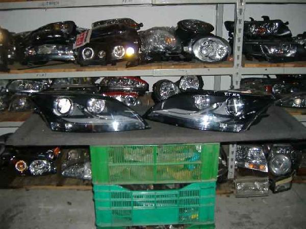 Audi - TT - Cabrio - (2007 - 2010) - Oświetlenie / Lampa przednia  prawa Bixenon