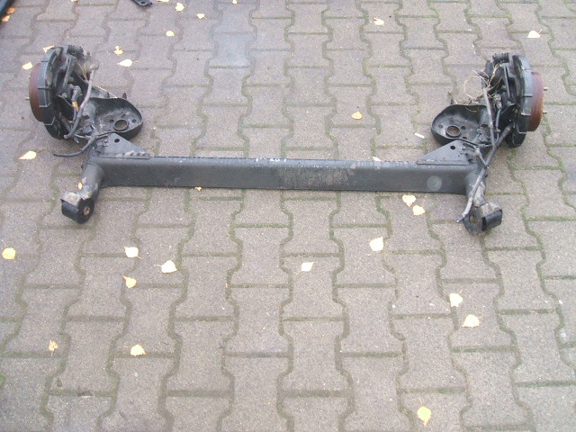 Peugeot - 207 - 5 drzwi - (2009 - 2012) - Zawieszenie / Belka tylna