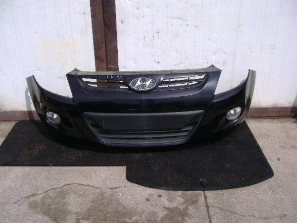 Hyundai - i20 - 5 drzwi - (2008 - 2012) - Oświetlenie / Lampa przednia prawa