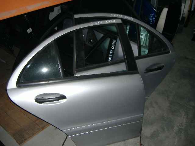 Mercedes-Benz - C-Klasa - W203 - (2000 - 2004) - Karoseria / Drzwi tylne prawe