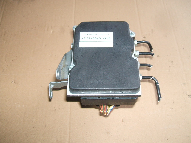 BMW - X1 - (2009 - 2012) - Hamulce / Pompa ABS