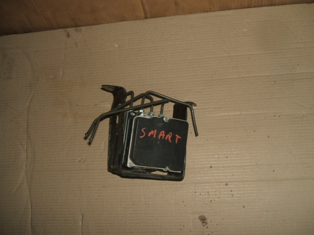 Smart - Fortwo - Cabrio - (2011 - 2020) - Hamulce / Pompa ABS