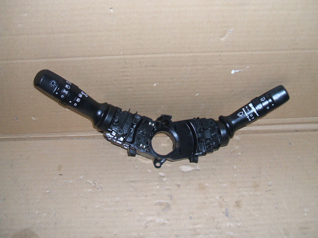 Hyundai - ix35 - (2010 - 2013) - Wnętrze / Włącznik świateł