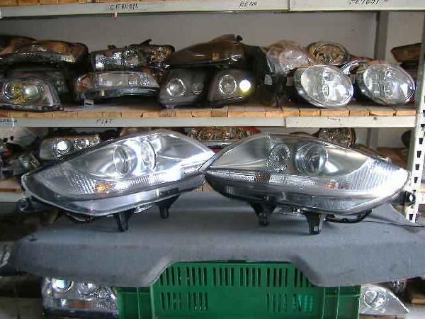 BMW - Z4 - Coupe - (2006 - 2009) - Oświetlenie / Lampa przednia  prawa Bixenon