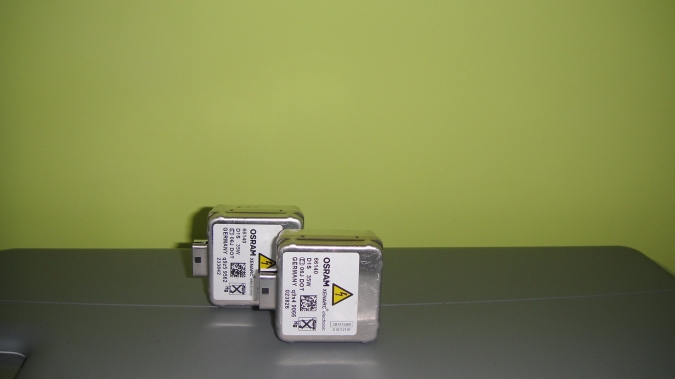 BMW - Seria 3 - E91 - Kombi - (2008 - 2012) - Oświetlenie / Lampa przednia   prawa Xenon