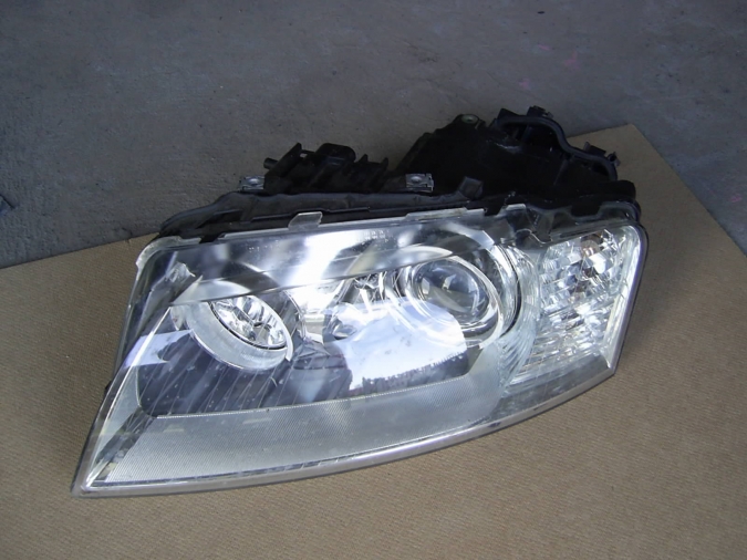 Audi - A8 - (2005 - 2007) - Oświetlenie / Lampa przednia   lewa Xenon