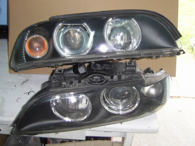 BMW - Seria 5 - E39 - Kombi - (1997 - 2000) - Oświetlenie / Lampa przednia   prawa Xenon
