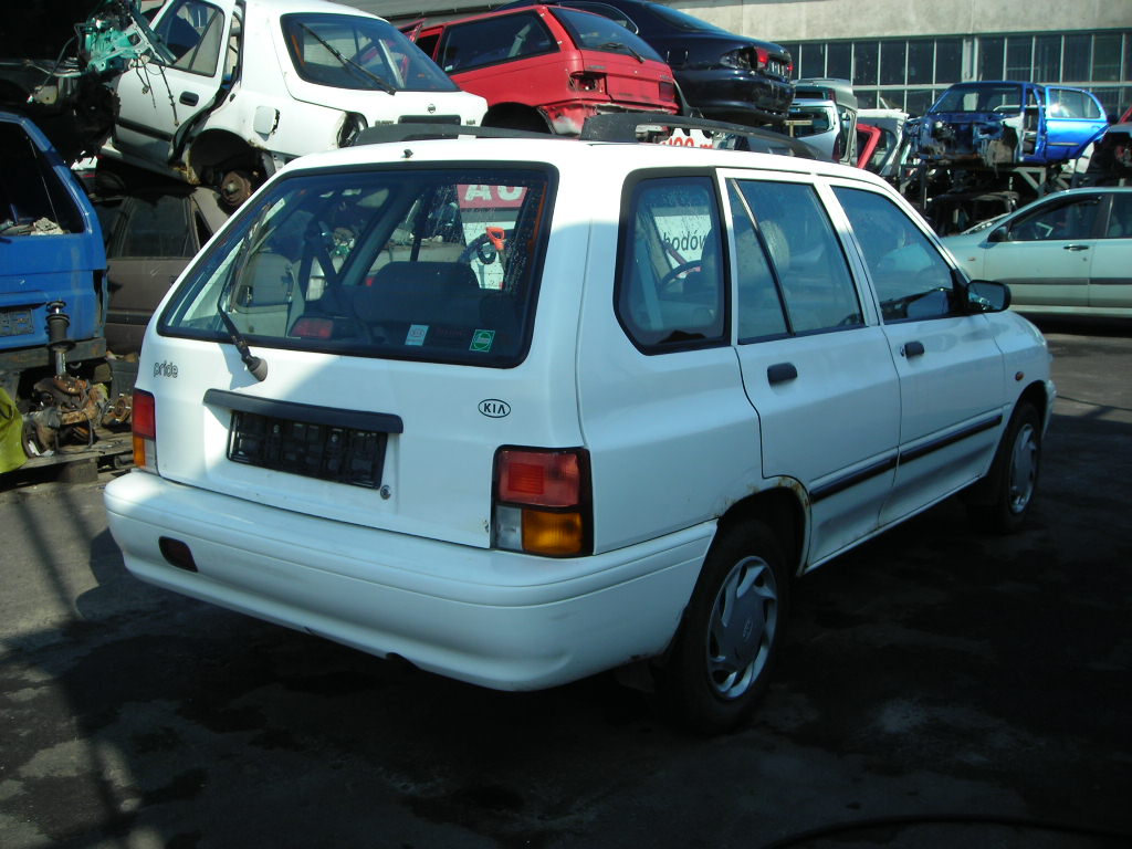 Kia pride 1987