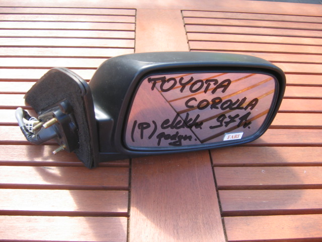 Toyota - Corolla - Kombi - (1997 - 2002) - Lusterka /  Prawe elektryczne