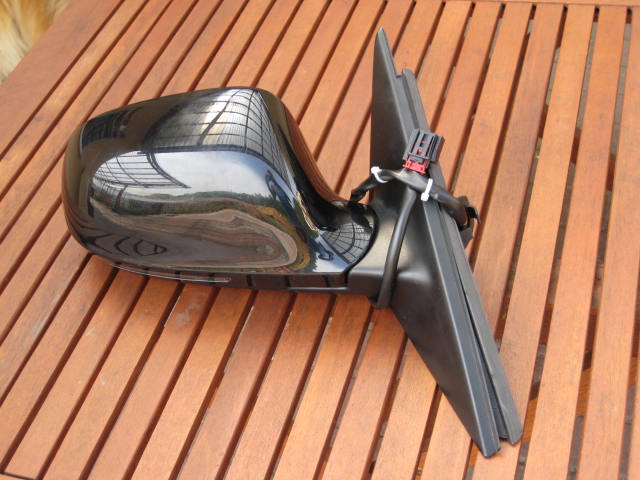 Audi - A4 - Kombi - (2008 - 2012) - Lusterka /  Prawe elektryczne