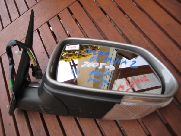 Skoda - Octavia - (2004 - 2006) - Lusterka /  Prawe elektryczne