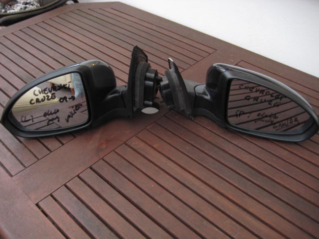 Chevrolet - Cruze - 4 drzwi - (2009 - 2012) - Lusterka /  Lewe elektryczne