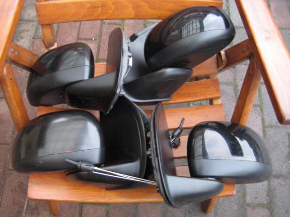 Fiat - Panda - 5 drzwi - (2012-) - Lusterka / Prawe ręczne wewnętrznie regulowane